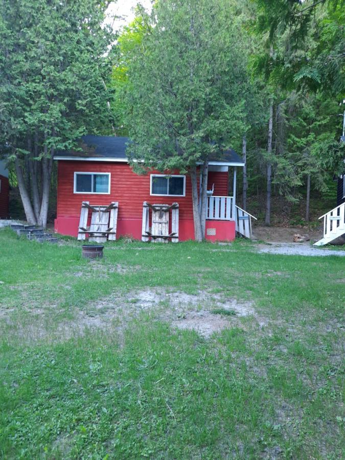 Lakefront Hideaway Resort Кауарта Лейкс Екстериор снимка