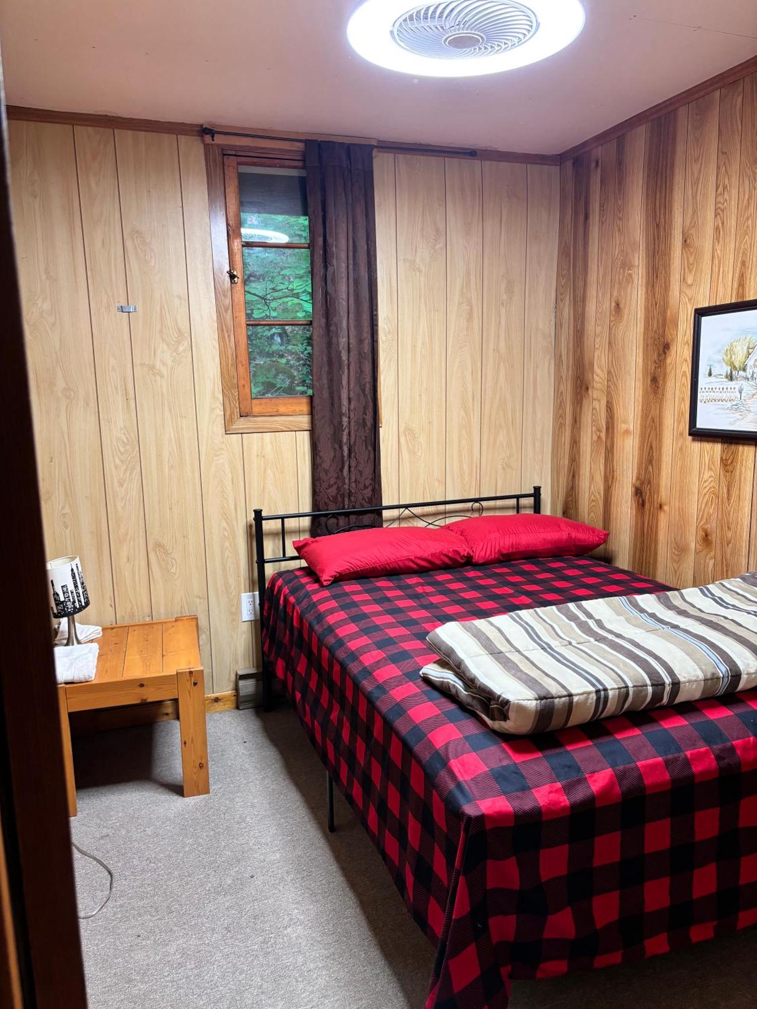 Lakefront Hideaway Resort Кауарта Лейкс Стая снимка