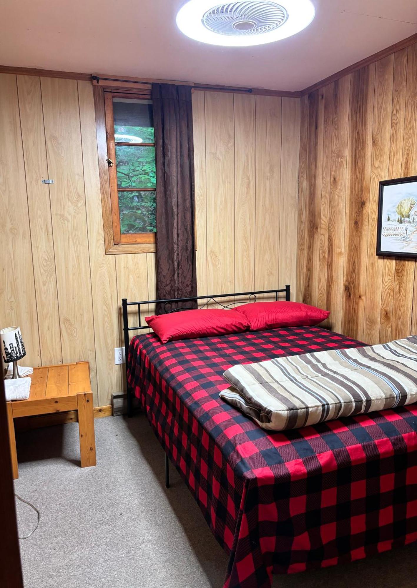 Lakefront Hideaway Resort Кауарта Лейкс Стая снимка