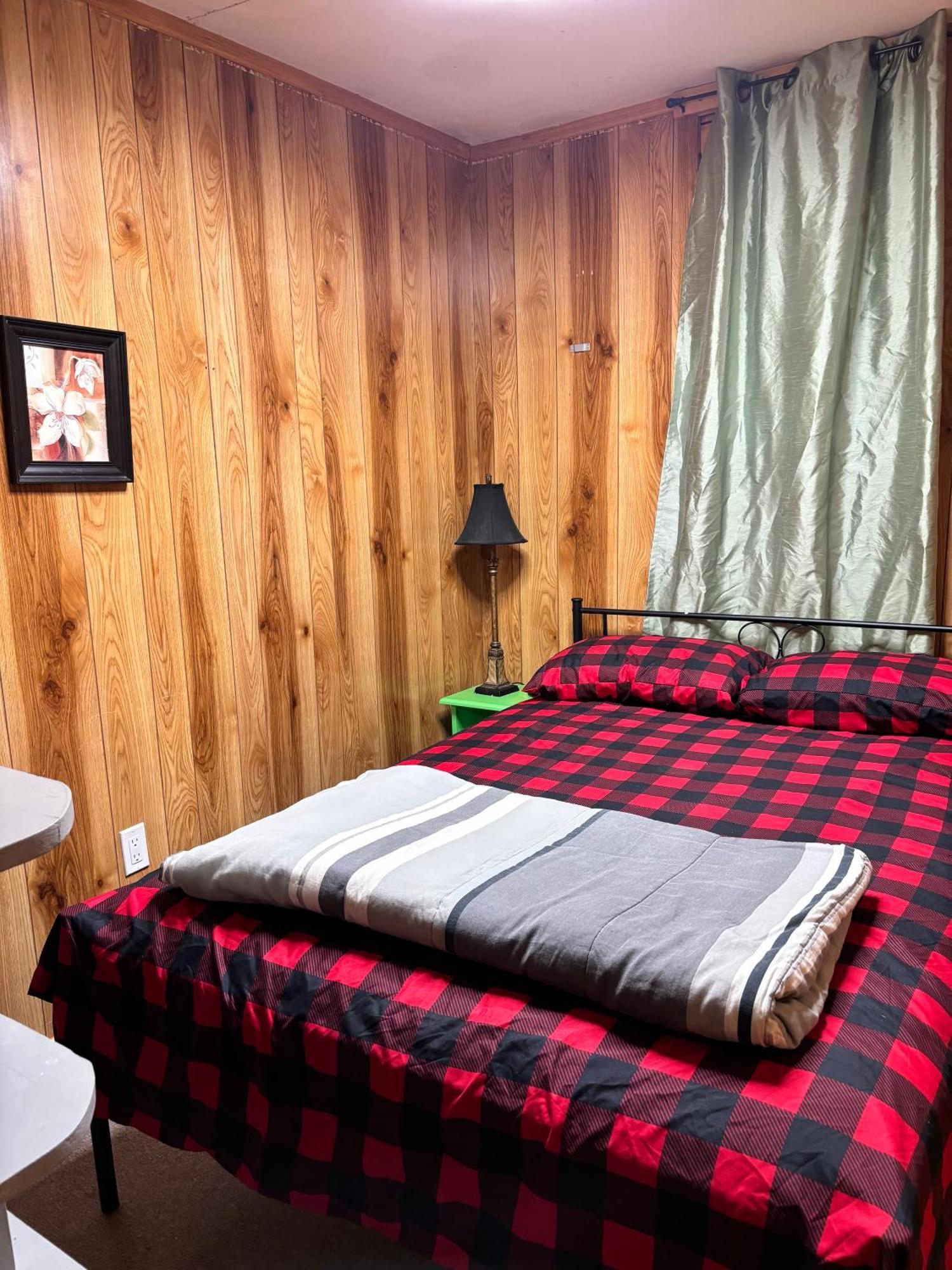 Lakefront Hideaway Resort Кауарта Лейкс Екстериор снимка